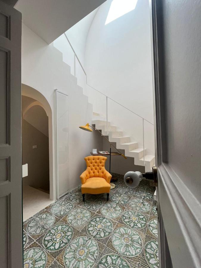 Palazzo Triolo - Dimora Di Charme Bed & Breakfast Корлеоне Екстериор снимка